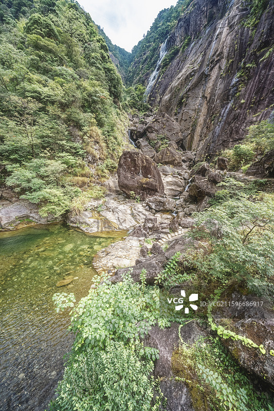 江西省上饶市婺源县大鄣山卧龙谷金庸武侠山谷山林山里峡谷自然风光图片素材