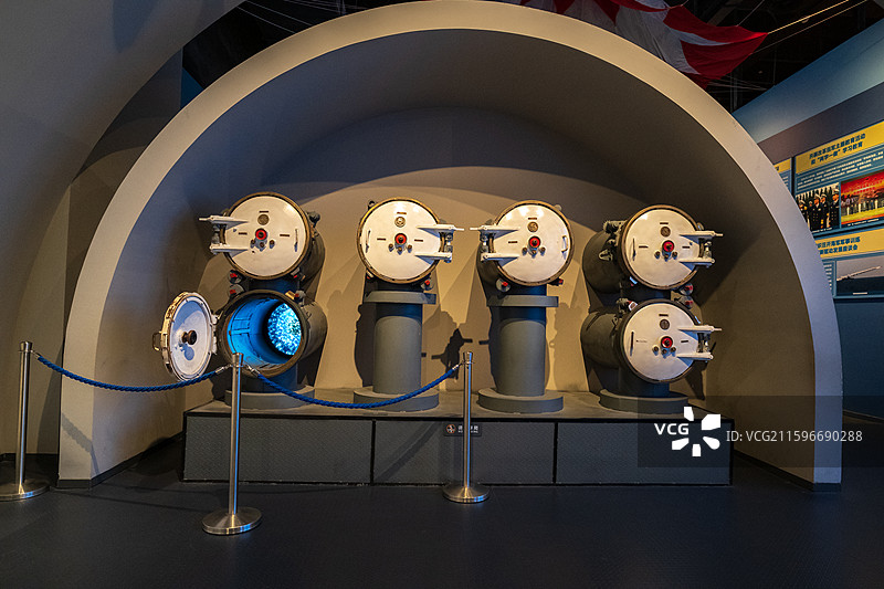 鱼雷发射管 中国人民解放军海军博物馆图片素材