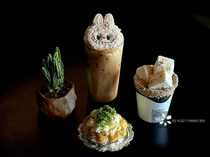 下午茶：拉布布咖啡、冰砖咖啡、蛋挞图片素材