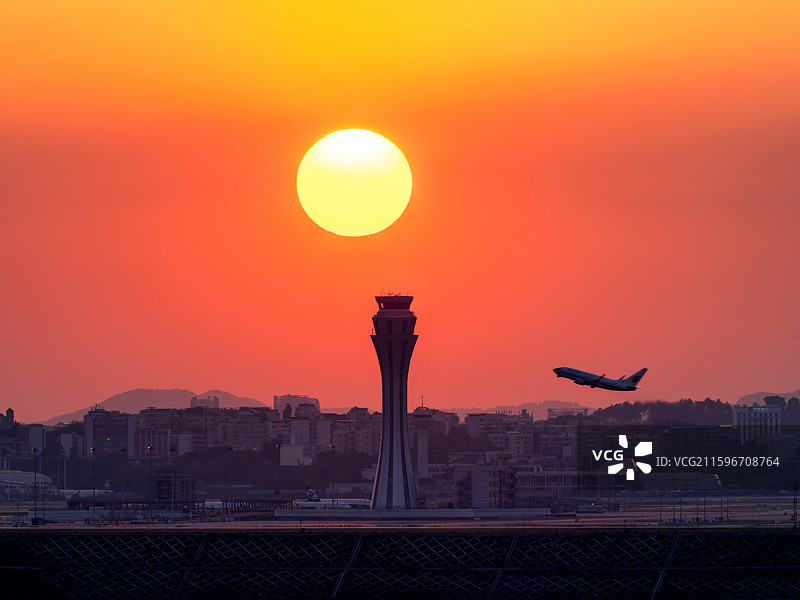 重庆江北机场塔台落日图片素材