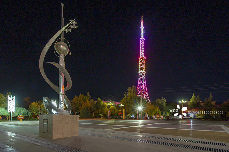 新疆和田地区民丰县县城夜景图片素材