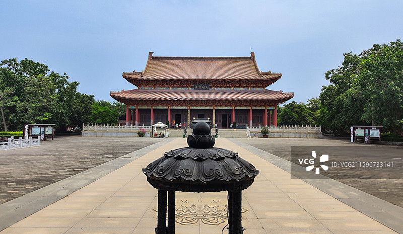 海南澄迈县永庆寺与澄迈湾图片素材