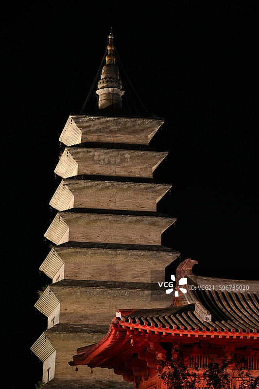 澄灵塔夜景图片素材