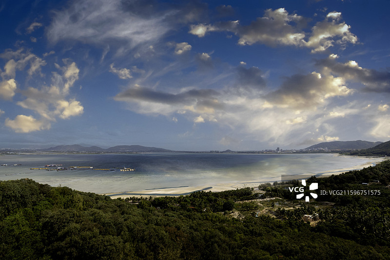 海南海陵珍珠养殖场位于陵水县南约12公里的新村港南湾半岛图片素材