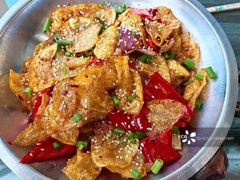 西藏美食葱爆牛肉图片素材