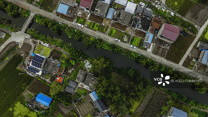 苏北灌溉渠道边农村民居houses图片素材