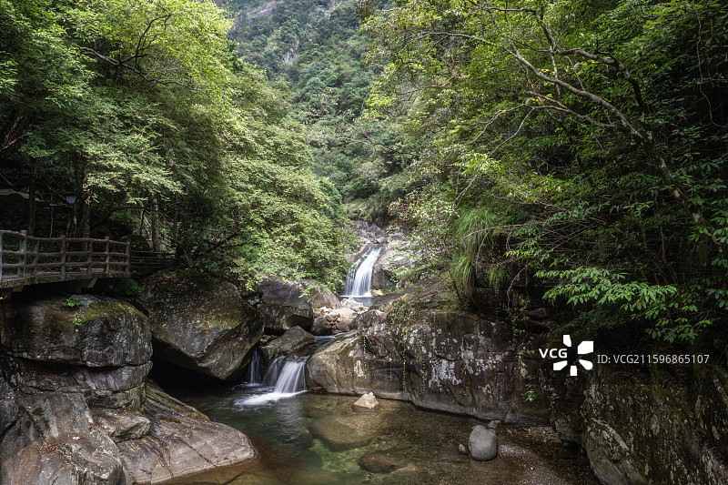 江西省上饶市婺源县大鄣山卧龙谷金庸武侠山谷山林山里峡谷自然风光图片素材