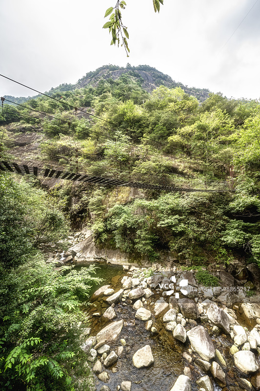 江西省上饶市婺源县大鄣山卧龙谷金庸武侠山谷山林山里峡谷自然风光图片素材