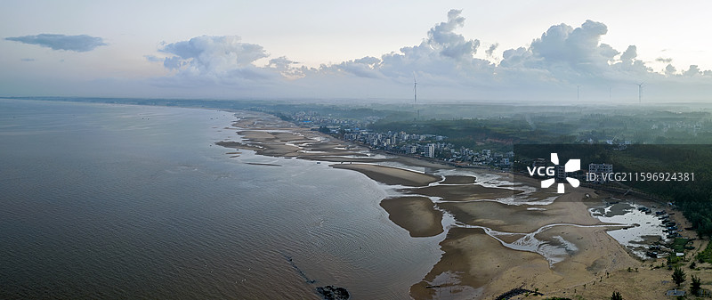 《海岸晨雾》图片素材