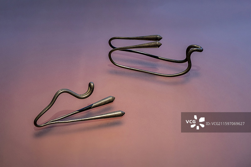 曲角银钗（西夏，1976年宁夏灵武市临河镇石坝村出土，宁夏博物馆藏）图片素材