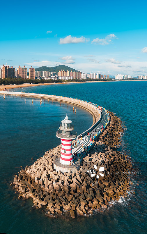 中国海南陵水清水湾自由灯塔海景航拍图图片素材