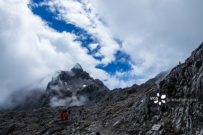 云南省丽江市玉龙纳西族自治县 玉龙雪山风景图片素材