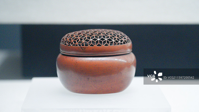 广西壮族自治区博物馆明朝时期铜手炉图片素材