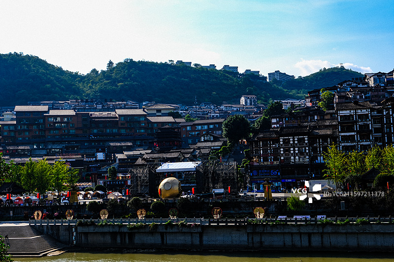 中国贵州遵义仁怀市茅台镇风光，酒城茅台镇风光，茅台镇日出，茅台彩虹桥，茅台红军桥，茅台杨柳湾古镇图片素材