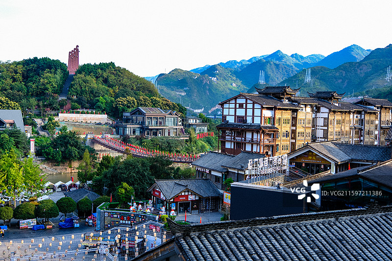 中国贵州遵义仁怀市茅台镇风光，酒城茅台镇风光，茅台镇日出，茅台彩虹桥，茅台红军桥，茅台杨柳湾古镇图片素材