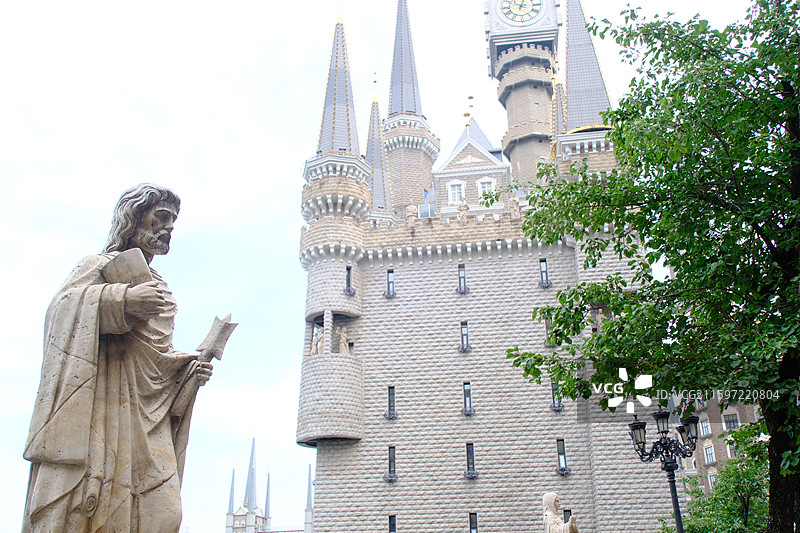 河北美院绿化。绿色植物。欧式城堡。园林景观设计。校园风光图片素材