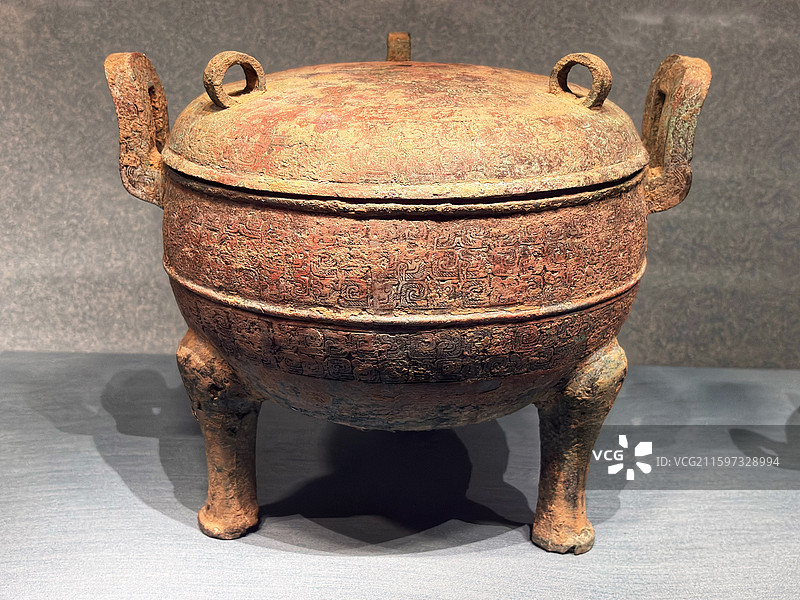 杭州博物馆“城里有座山”吴山文物｜张岱《石匮书》手稿・唐代白釉执壶・青铜罍双兽耳（吴山文化IP）图片素材