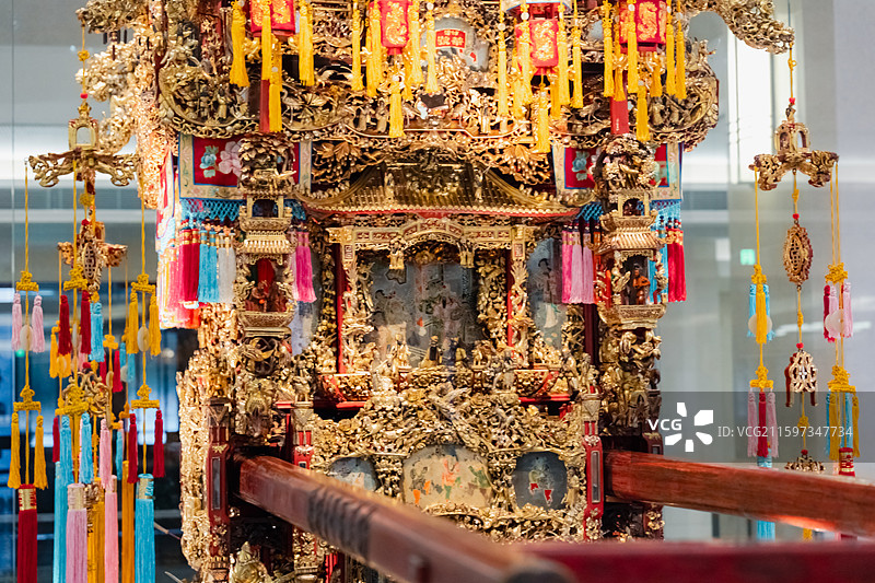 上海历史博物馆藏1936年物华号朱金百子大礼轿图片素材