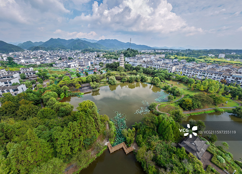 安徽省黄山市徽州区潜口村南明嘉靖二十三年下尖塔翼峰塔公园图片素材