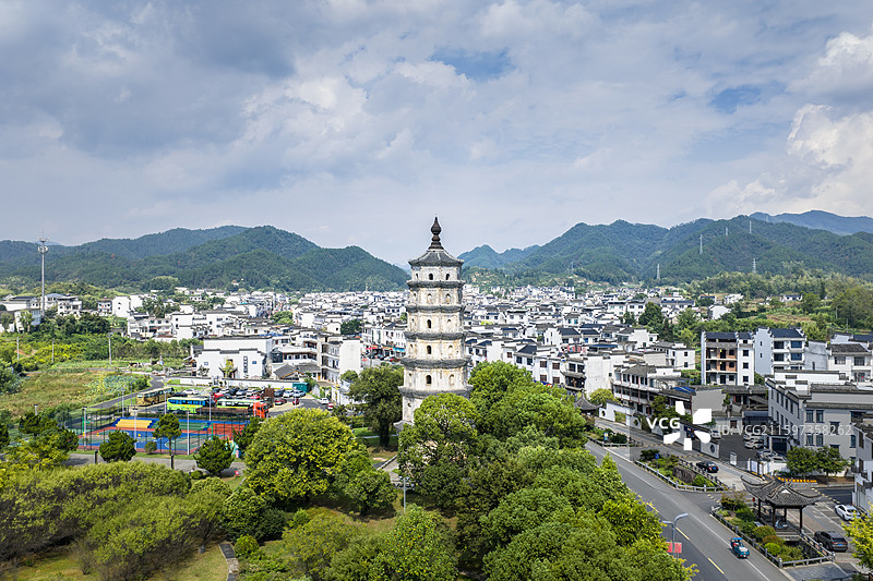 安徽省黄山市徽州区潜口村南明嘉靖二十三年下尖塔翼峰塔公园图片素材
