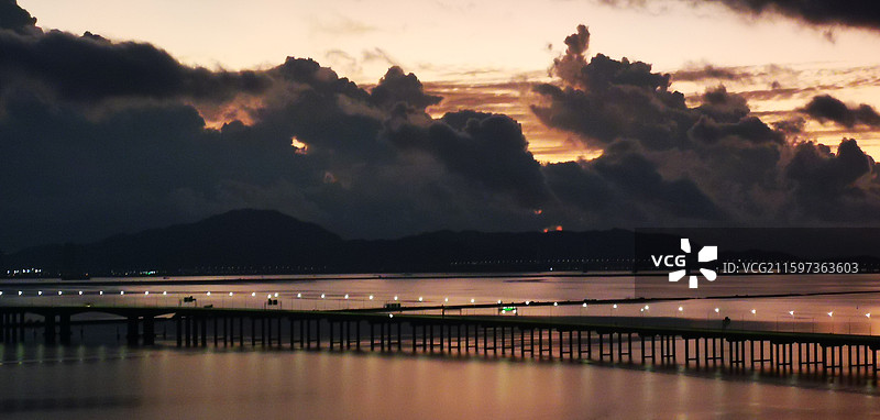 珠海洪鹤大桥云景图片素材