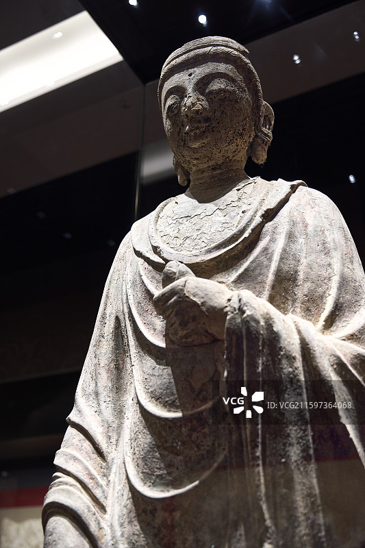 天梯山石窟胁侍菩萨立像图片素材