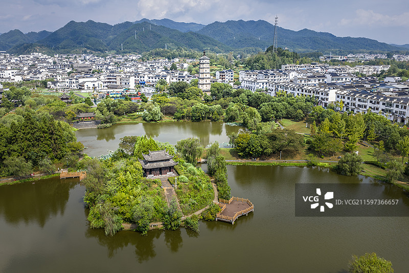 安徽省黄山市徽州区潜口村南明嘉靖二十三年下尖塔翼峰塔公园图片素材