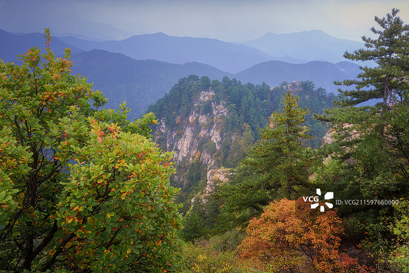 吕梁北武当山秋季风光图片素材