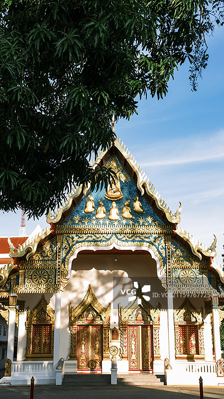 泰国素叻街头的特色建筑景致图片素材