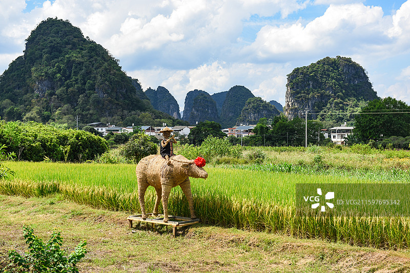 桂林世外桃源景区侗寨山川风光图片素材
