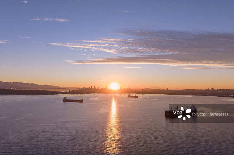 温哥华巴拉德海湾日出图片素材