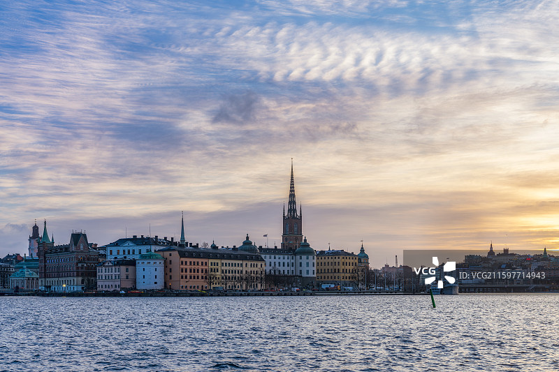 Stockholm，Riddarholmen骑士岛教堂Riddarholmskyrkan，都市天际线图片素材