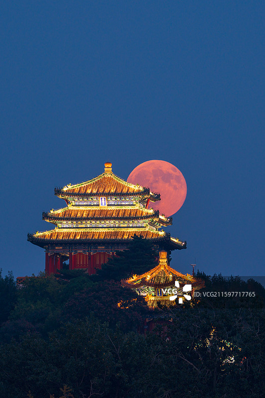 万春亭满月图片素材