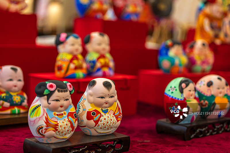 江苏省无锡市惠山古镇特产手工艺品惠山泥人静物摄影图片素材