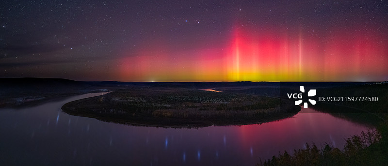 漠河北极岛极光全景图片素材