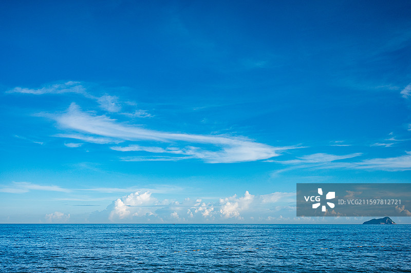 绝美海边风车海景图片素材