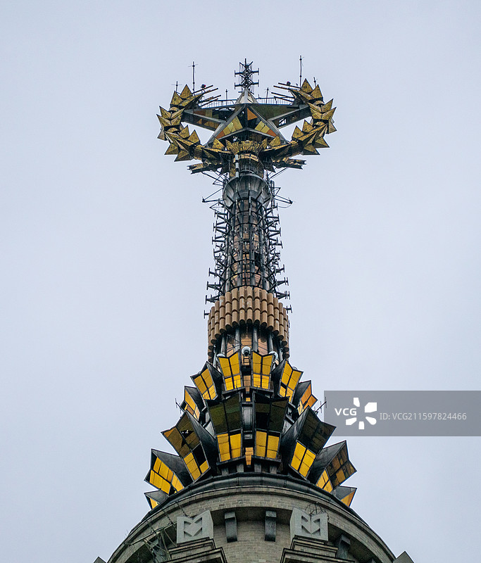 莫斯科大学主楼尖塔装饰图片素材