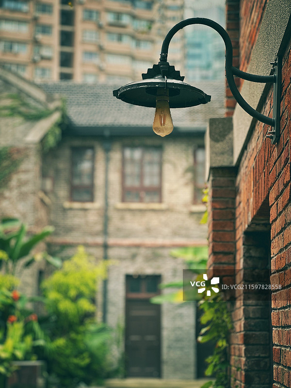 民国建筑群的灯——南京西白菜园图片素材