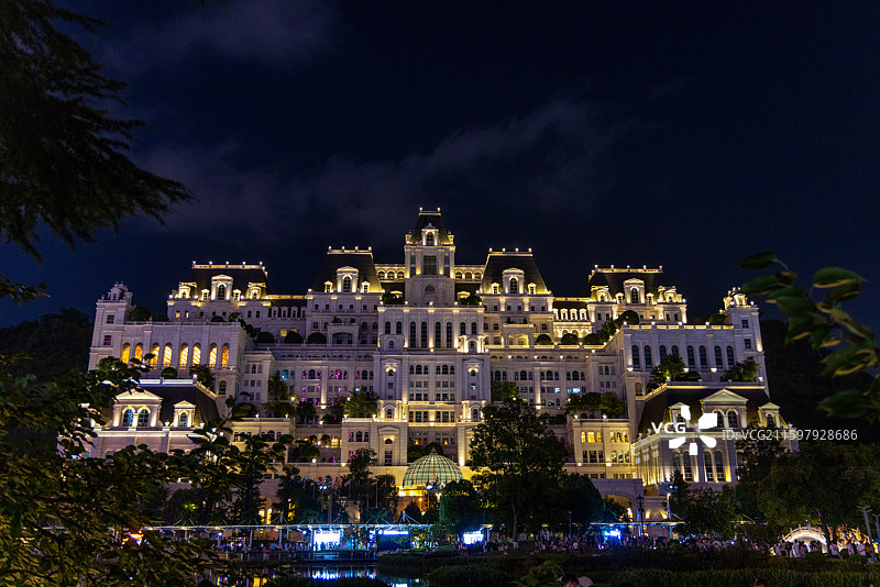 贵阳南明区 博央艺术国际交流中心（博央宫 白宫）夜景灯光图片素材