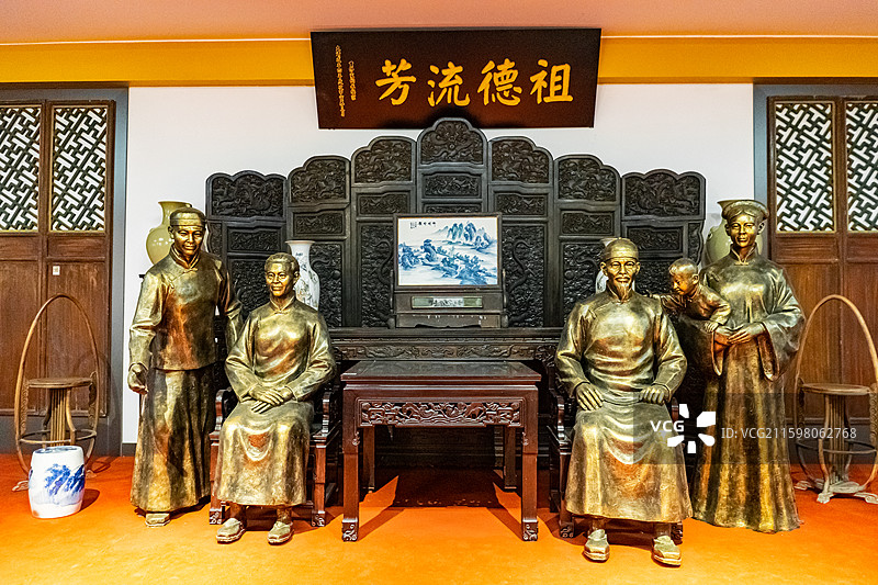 中国山东省任城区济宁市博物馆老馆，礼成家国礼俗风情展厅祖德流芳大寿拜寿礼仪，室内无人图像摄影图片素材