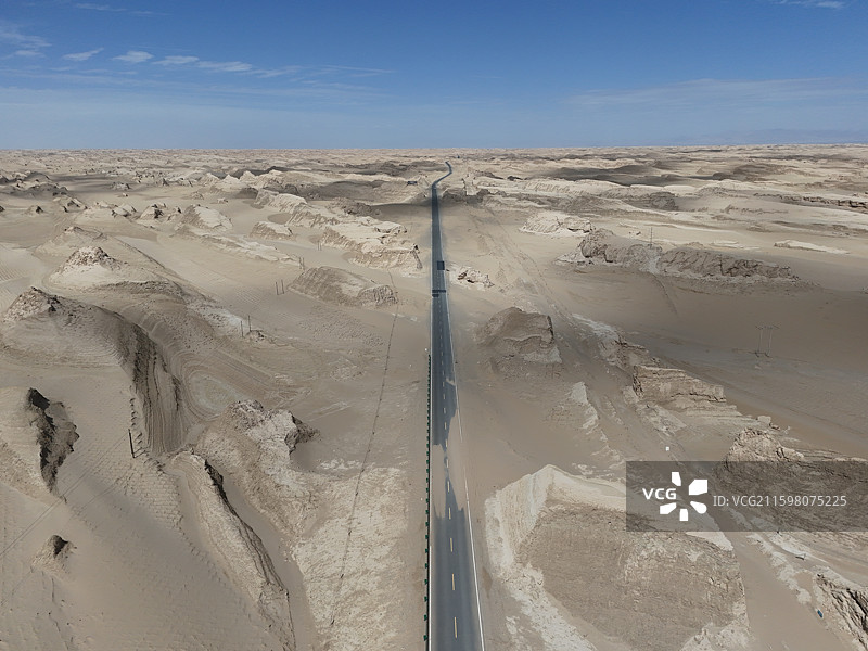 沙漠公路图片素材