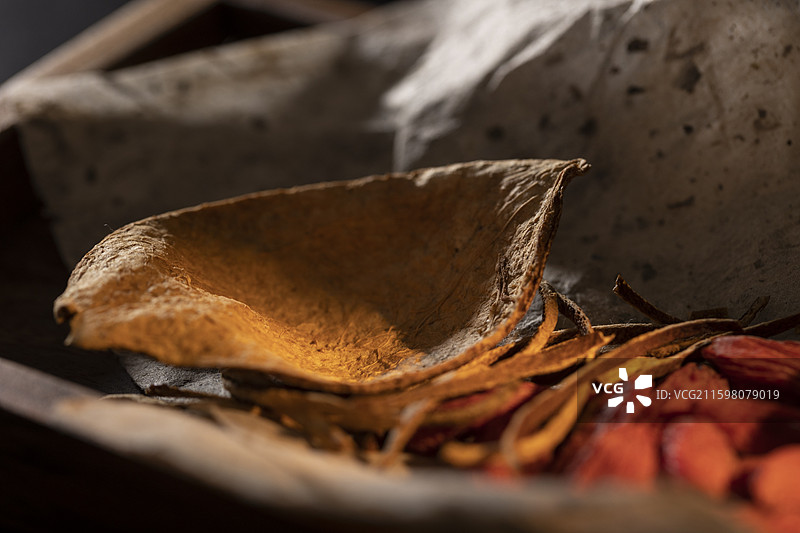 养生茶：陈皮和枸杞图片素材