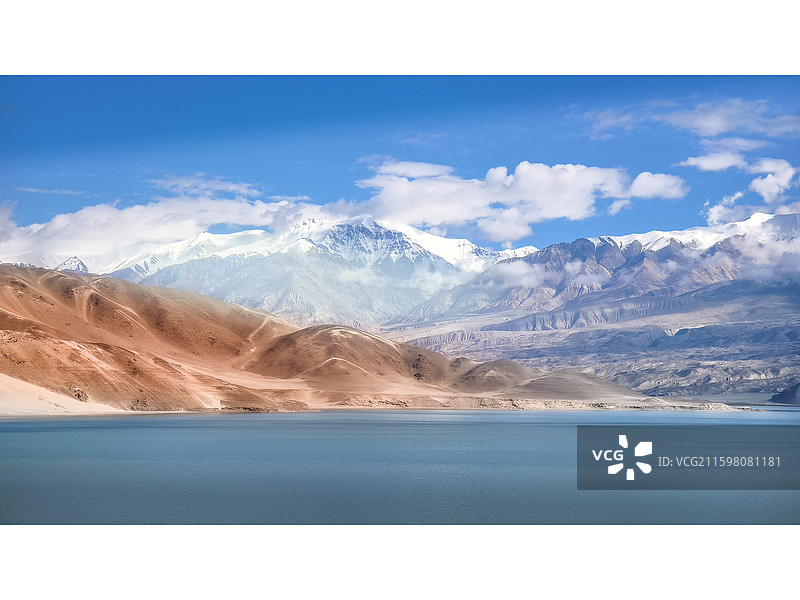 新疆白沙湖图片素材