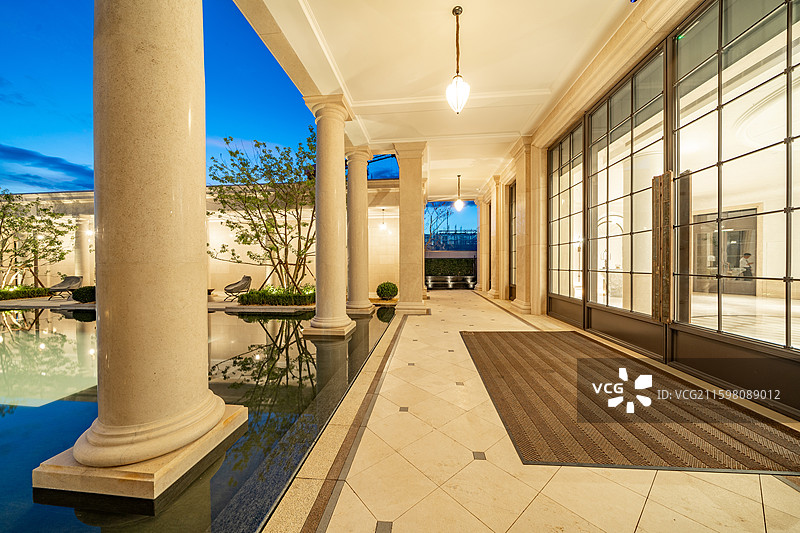 欧式建筑走廊罗马柱图片素材