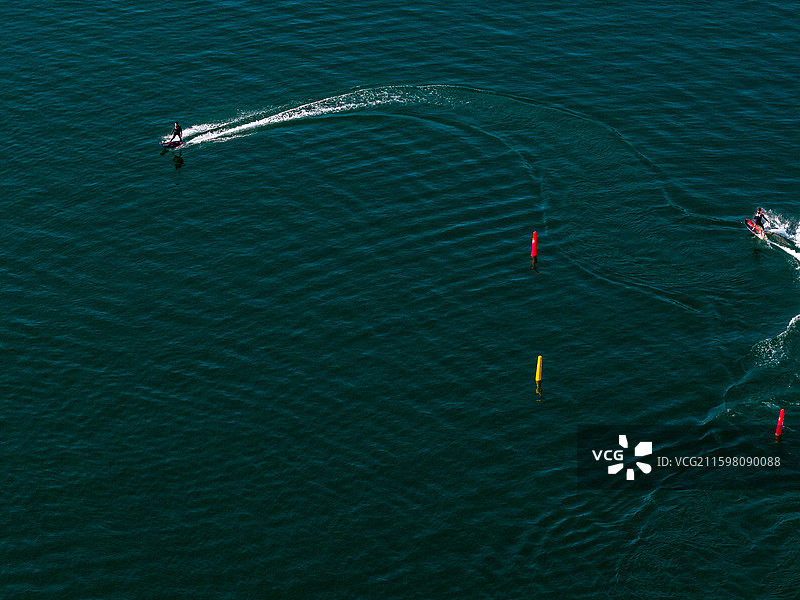 四川省绵阳市户外水上运动，冲浪，浆板，划船，玩水图片素材