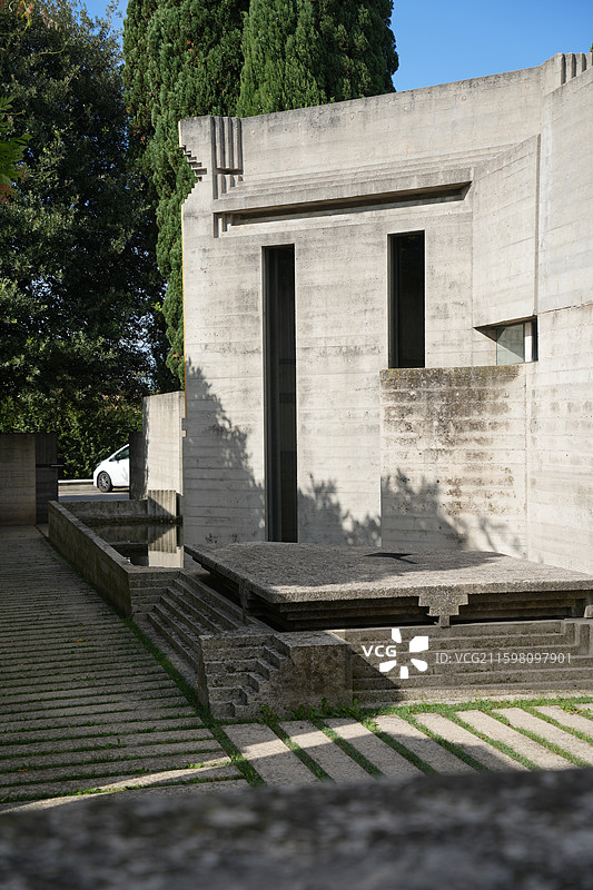 卡洛·斯卡帕设计的布里昂家族墓地建筑细节航拍图片素材