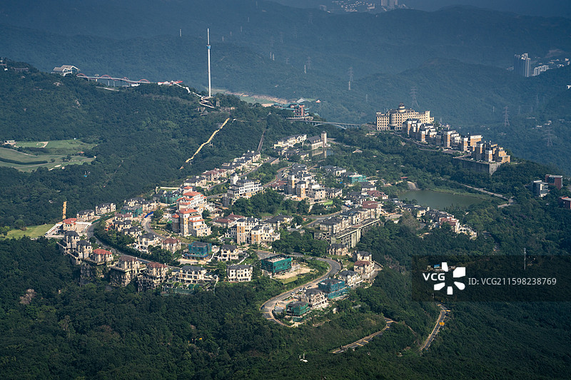 中国广东深圳盐田梅沙尖俯瞰东部华侨城旅游区，鲲鹏径十二段山海连城图片素材