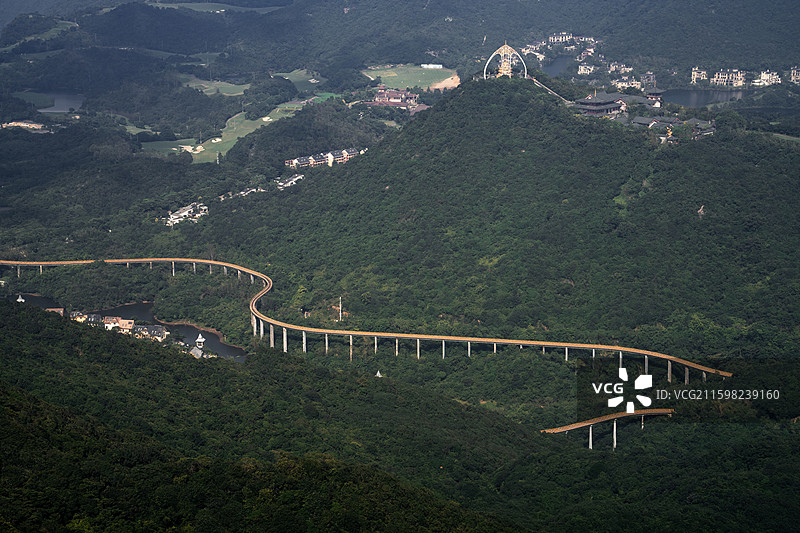 中国广东深圳盐田梅沙尖俯瞰三洲田茶溪谷风光，鲲鹏径十二段山海连城图片素材