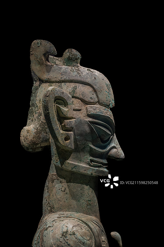 三星堆博物馆镇馆之宝（青铜着裙立人像-商代）图片素材