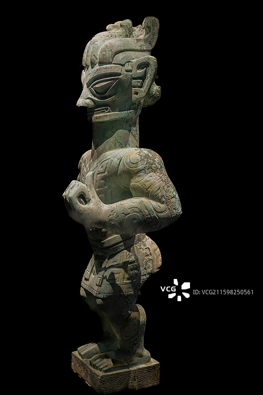 三星堆博物馆镇馆之宝（青铜着裙立人像-商代）图片素材